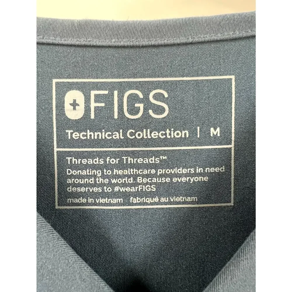 FIGS Men's Blue Short Sleeve Catarina Slim One Pocket V-Neck Scrub Size Medium